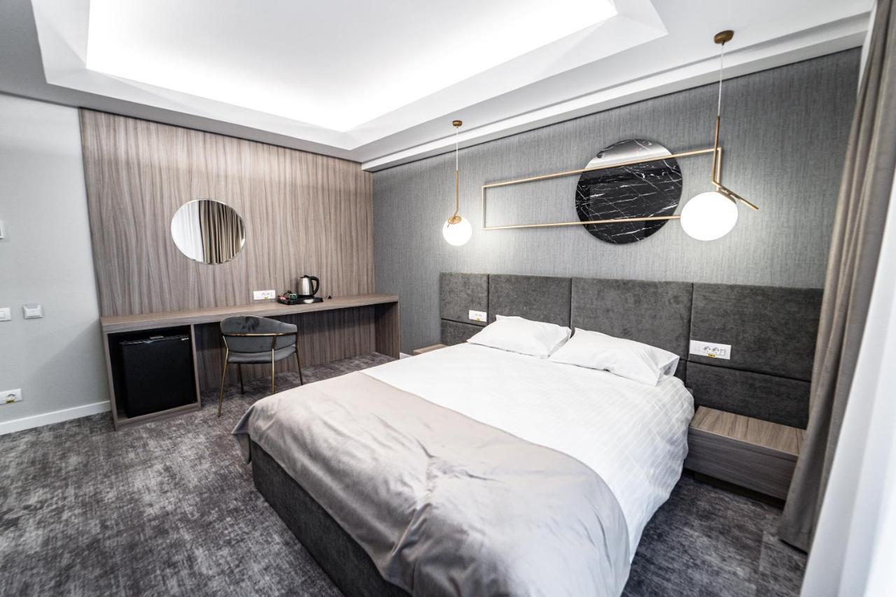 Caprice Complex Hotel บาเคา ภายนอก รูปภาพ