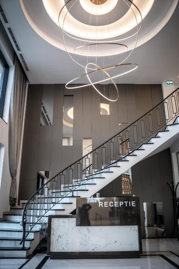 Caprice Complex Hotel บาเคา ภายนอก รูปภาพ